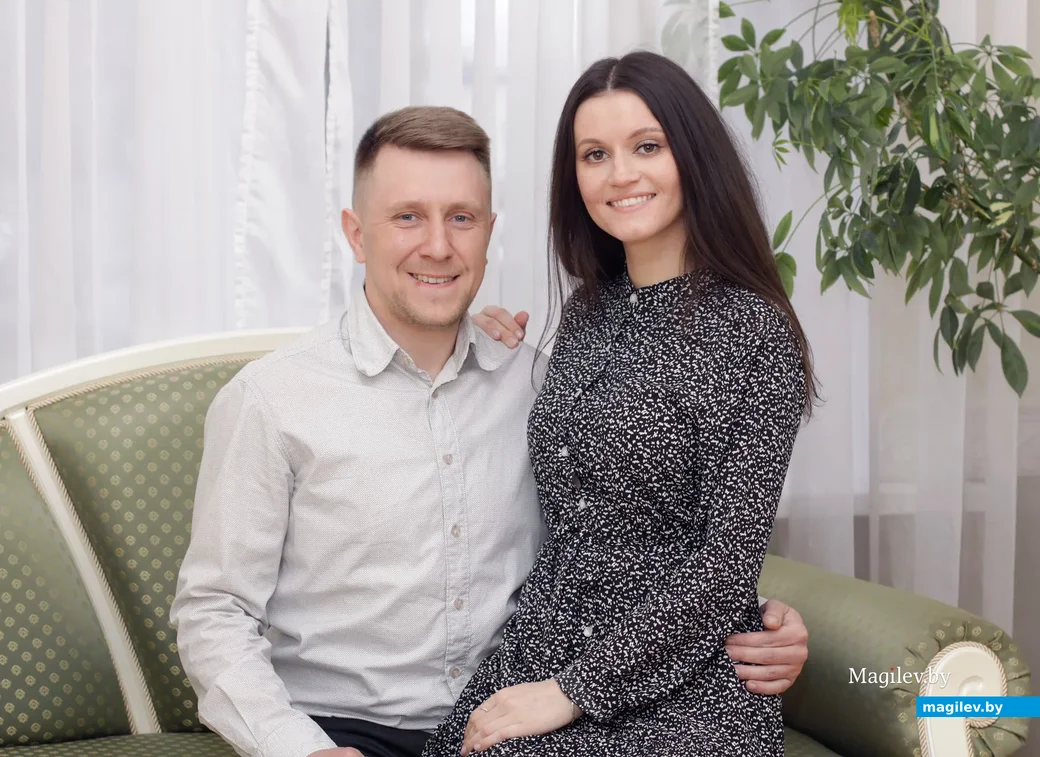 3 апреля Евгений Чумаков и Алина Холод стали мужем и женой.