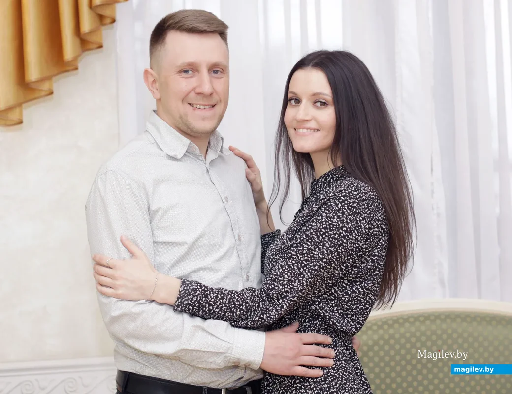 3 апреля Евгений Чумаков и Алина Холод стали мужем и женой.
