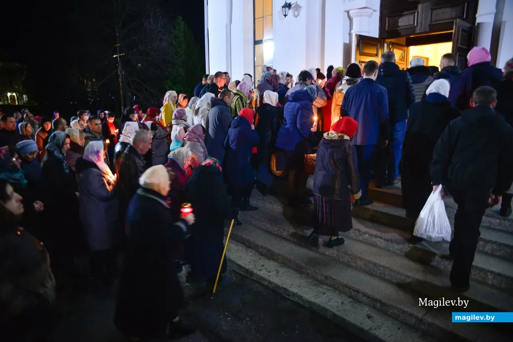18.04.2020. Пасхальное богослужение в Свято-Никольском соборе Бобруйска