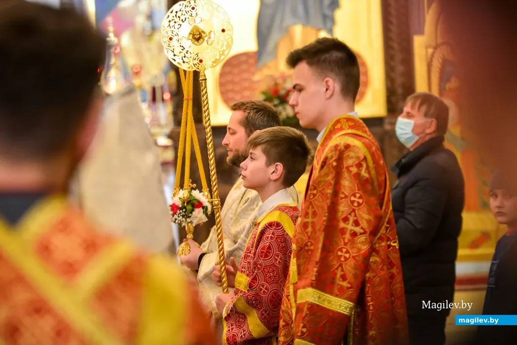 19.04.2020. Пасхальное богослужение в Свято-Никольском соборе Бобруйска