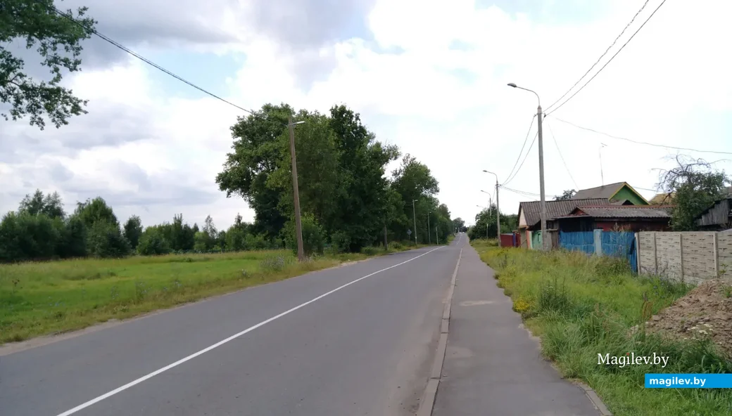 Скрипочка, в районе улицы Логачева. Слева аэродром.