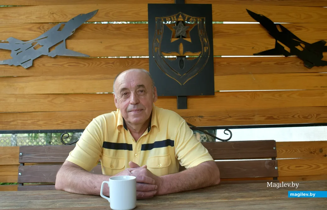 Виктор Ярыгин, бывший командир корабля дальней авиации.
