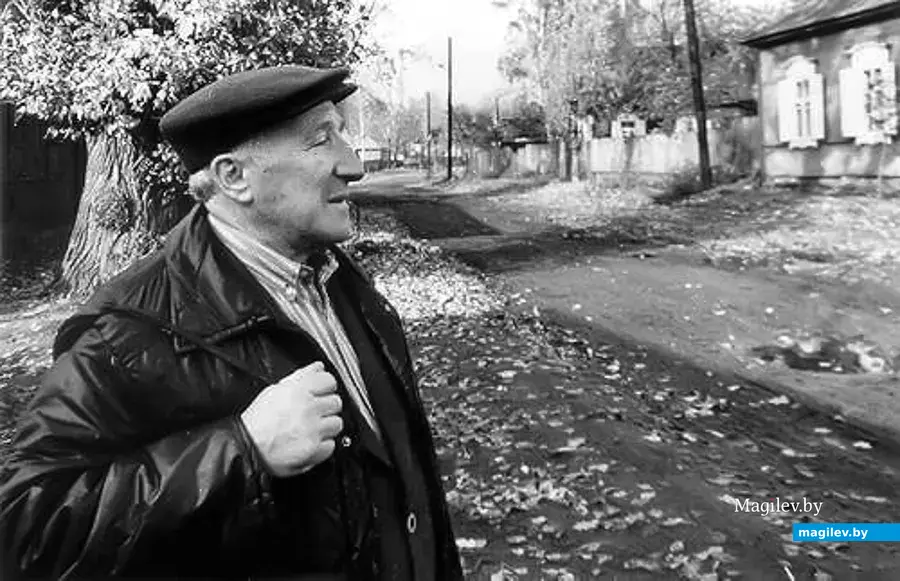 Абрам Рабкин в родном Бобруйске.. Фото из архива редакции. Фото: Александр Чугуев.