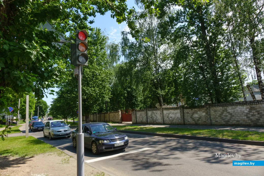 Улица Гоголя у перекрестка с улицей Пионерской