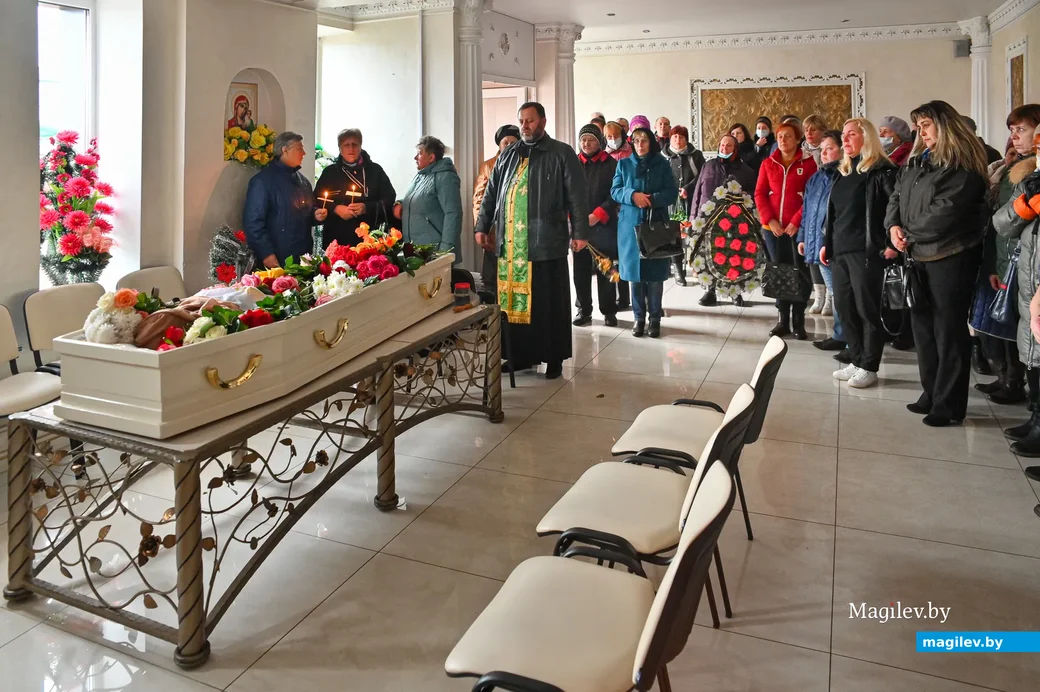 05.11.2020. Бобруйск. Отпевание Елены Ивановны Кузиной-Сидельниковой в ритуальном зале.