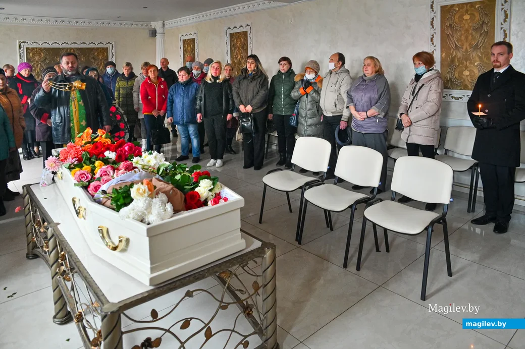 05.11.2020. Бобруйск. Отпевание Елены Ивановны Кузиной-Сидельниковой в ритуальном зале.