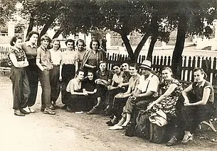 Как жили студенты в конце 60-х? На пары ходили в гимнастерках и красиво ухаживали за девушками