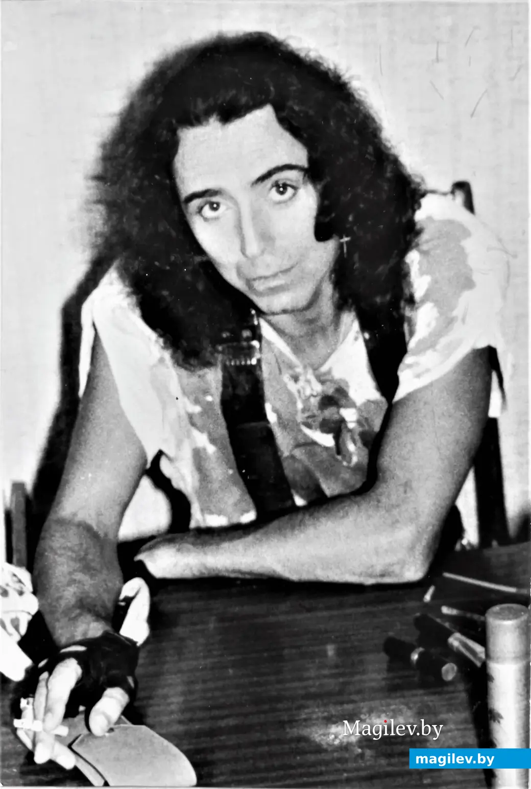 1987г., Могилев, стадион «Спартак». Валерий Леонтьев перед концертом.