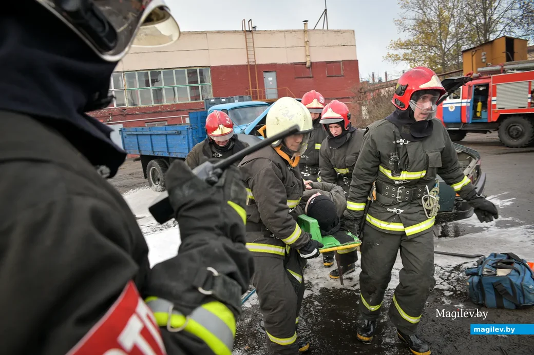 04.11.2021. Бобруйск. Учения подразделений Бобруйского горрайотдела по ЧС на объектах ОАО