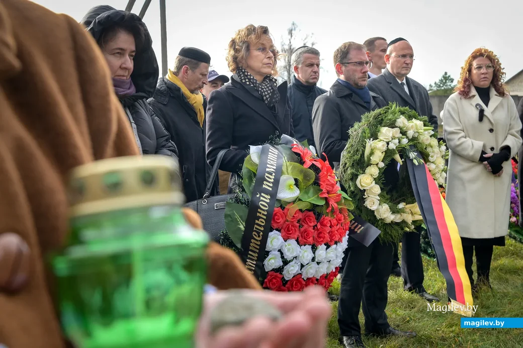 07.11.2021. Бобруйск. Траурные мероприятия на месте расстрела узников Бобруйского гетто в Каменке