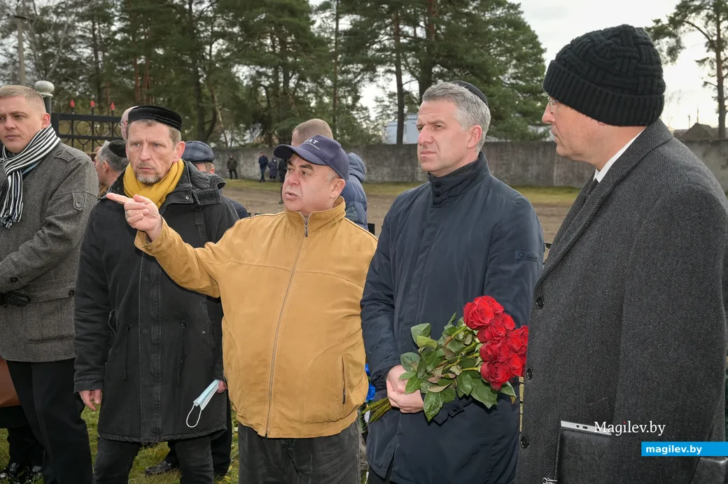 07.11.2021. Бобруйск. Траурные мероприятия на месте расстрела узников Бобруйского гетто в Каменке