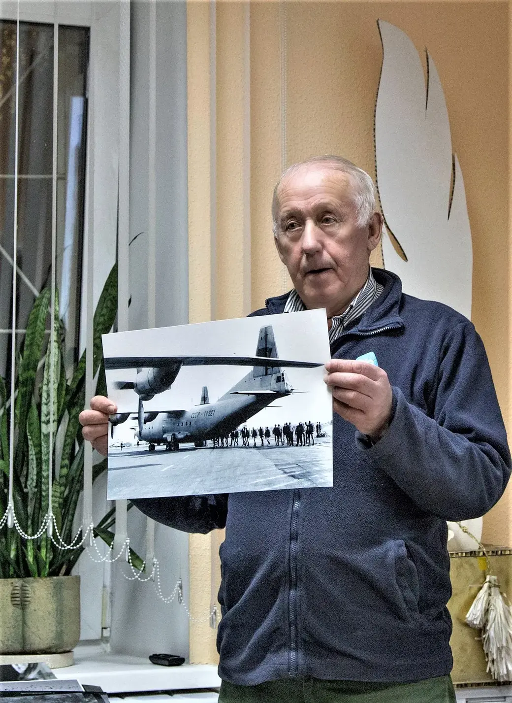 Анатолий Толкачев рассказывает и показывает