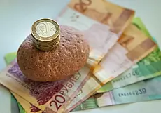 Стала известна новая сумма минимальной месячной зарплаты – 457 рублей