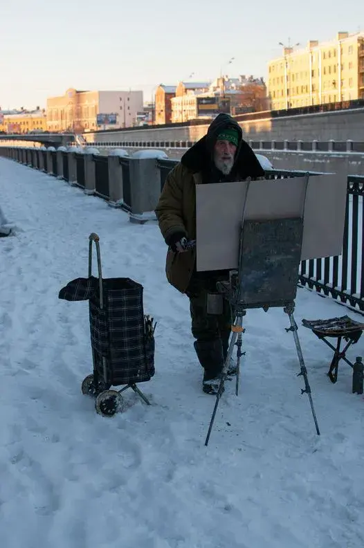 Борис Борщ всегда рад любой погоде. Санкт-Петербург, 2019 год.