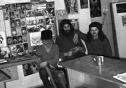 Картина маслом. Неизведанные миры космоса и земное притяжение родного города