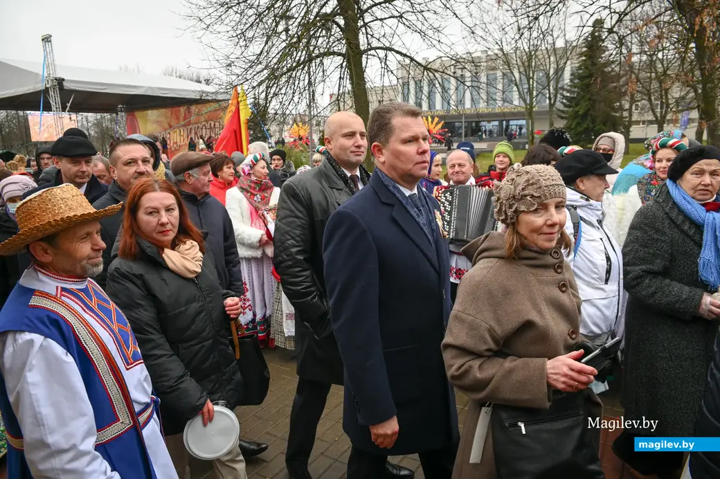 19.11.2021. Могилев Областной фестиваль-ярмарка «Дажынкі-2021» на площадке возле Дворца культуры области.