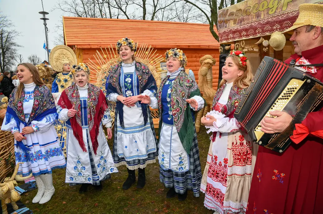 19.11.2021. Могилев Областной фестиваль-ярмарка «Дажынкі-2021» на площадке возле Дворца культуры области.