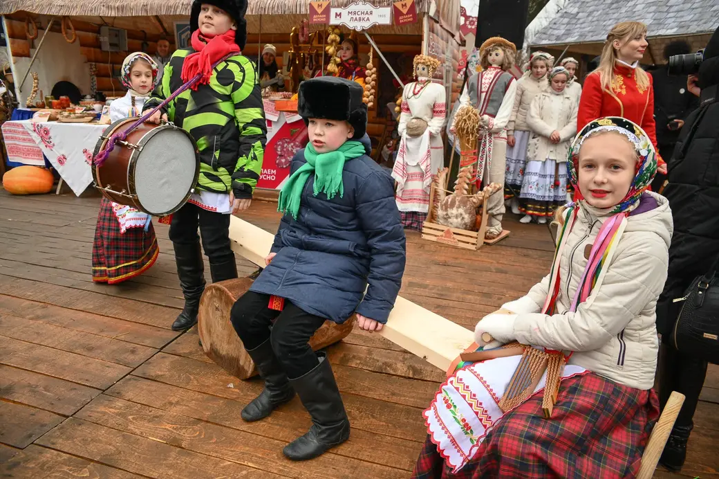 19.11.2021. Могилев Областной фестиваль-ярмарка «Дажынкі-2021» на площадке возле Дворца культуры области.