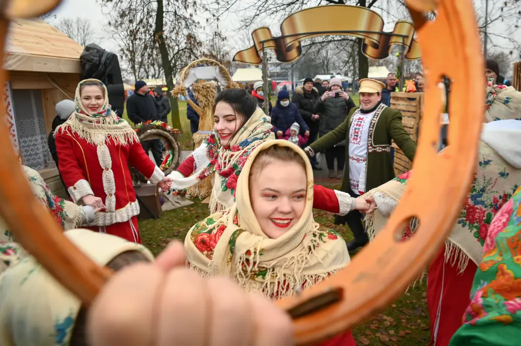 19.11.2021. Могилев Областной фестиваль-ярмарка «Дажынкі-2021» на площадке возле Дворца культуры области.