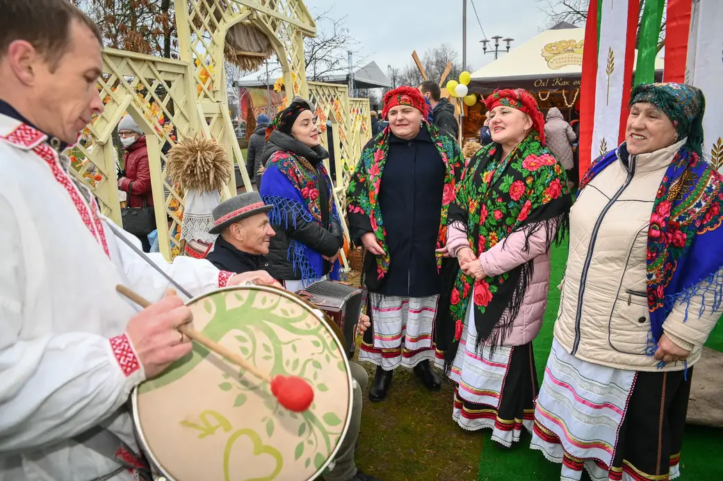 19.11.2021. Могилев Областной фестиваль-ярмарка «Дажынкі-2021» на площадке возле Дворца культуры области.