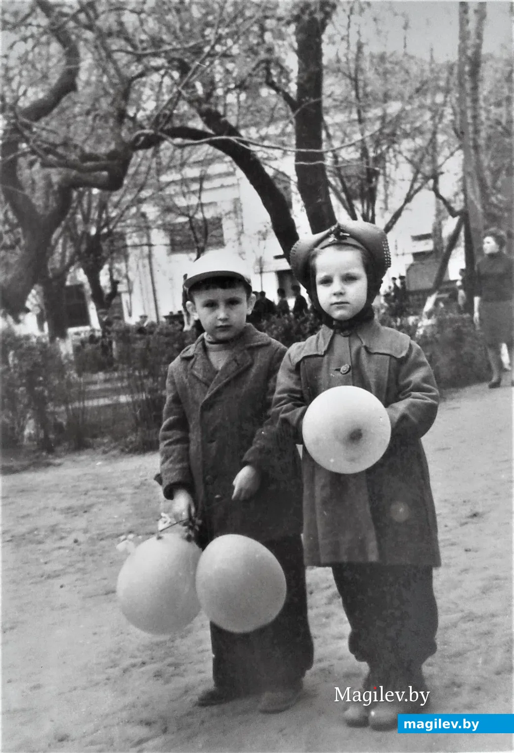 Женя на демонстрации. 1962 год.