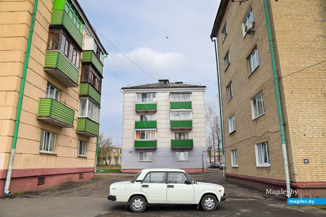 14.04.2021. Бобруйск. Улица Интернациональная. Дом №64