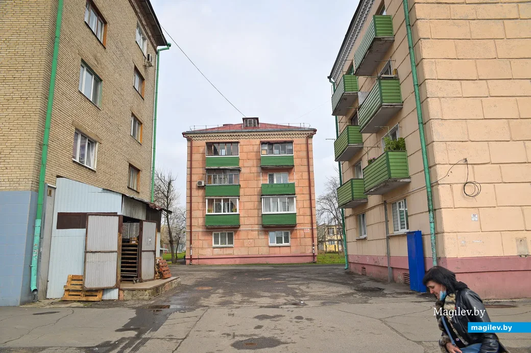 14.04.2021. Бобруйск. Улица Интернациональная. Дом №64