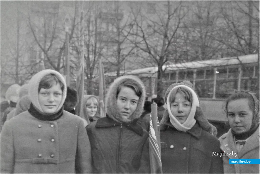 1971 год. Женины одноклассницы.