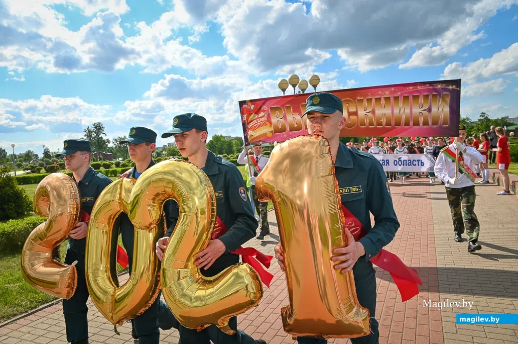 27.05.2021. Бобруйск. Республиканский праздник "Последний звонок" собрал более двух тысяч