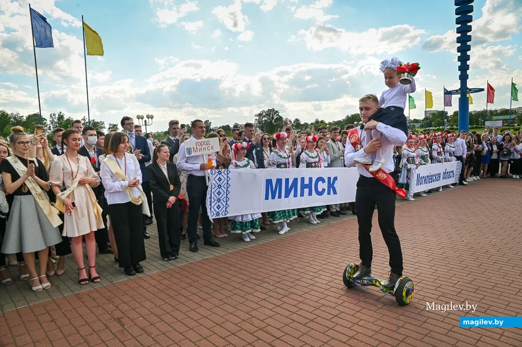 27.05.2021. Бобруйск. Республиканский праздник "Последний звонок" собрал более двух тысяч