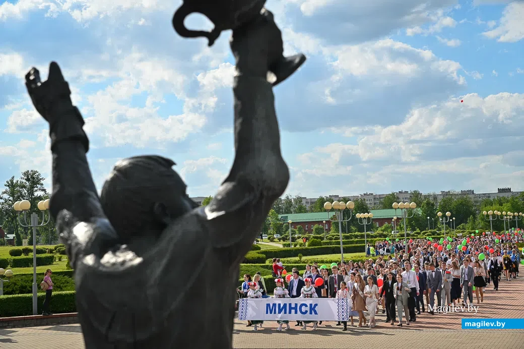 27.05.2021. Бобруйск. Республиканский праздник "Последний звонок" собрал более двух тысяч