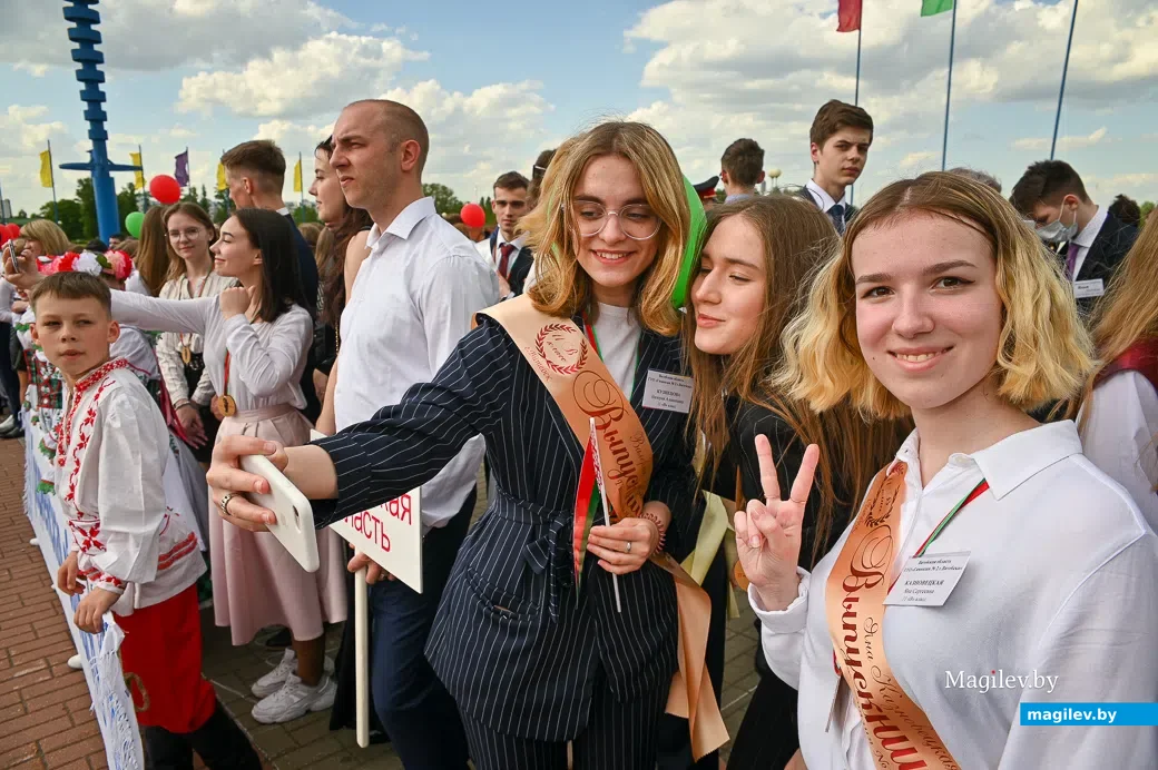 27.05.2021. Бобруйск. Республиканский праздник "Последний звонок" собрал более двух тысяч