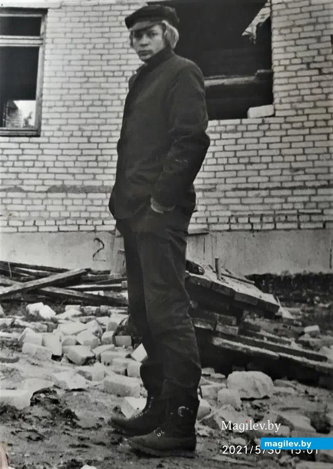 Витя Поревой в стройотряде ММИ, 1973 год.