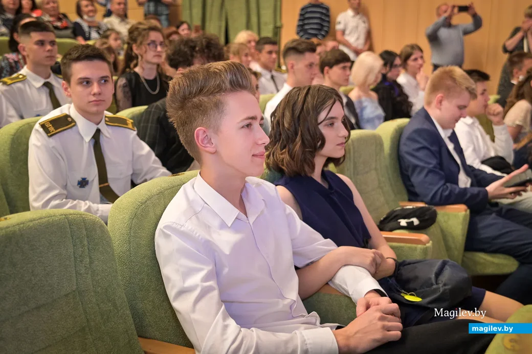 10.06.2021. Бобруйск. Вручение аттестатов зрелости выпускникам средней школы №27