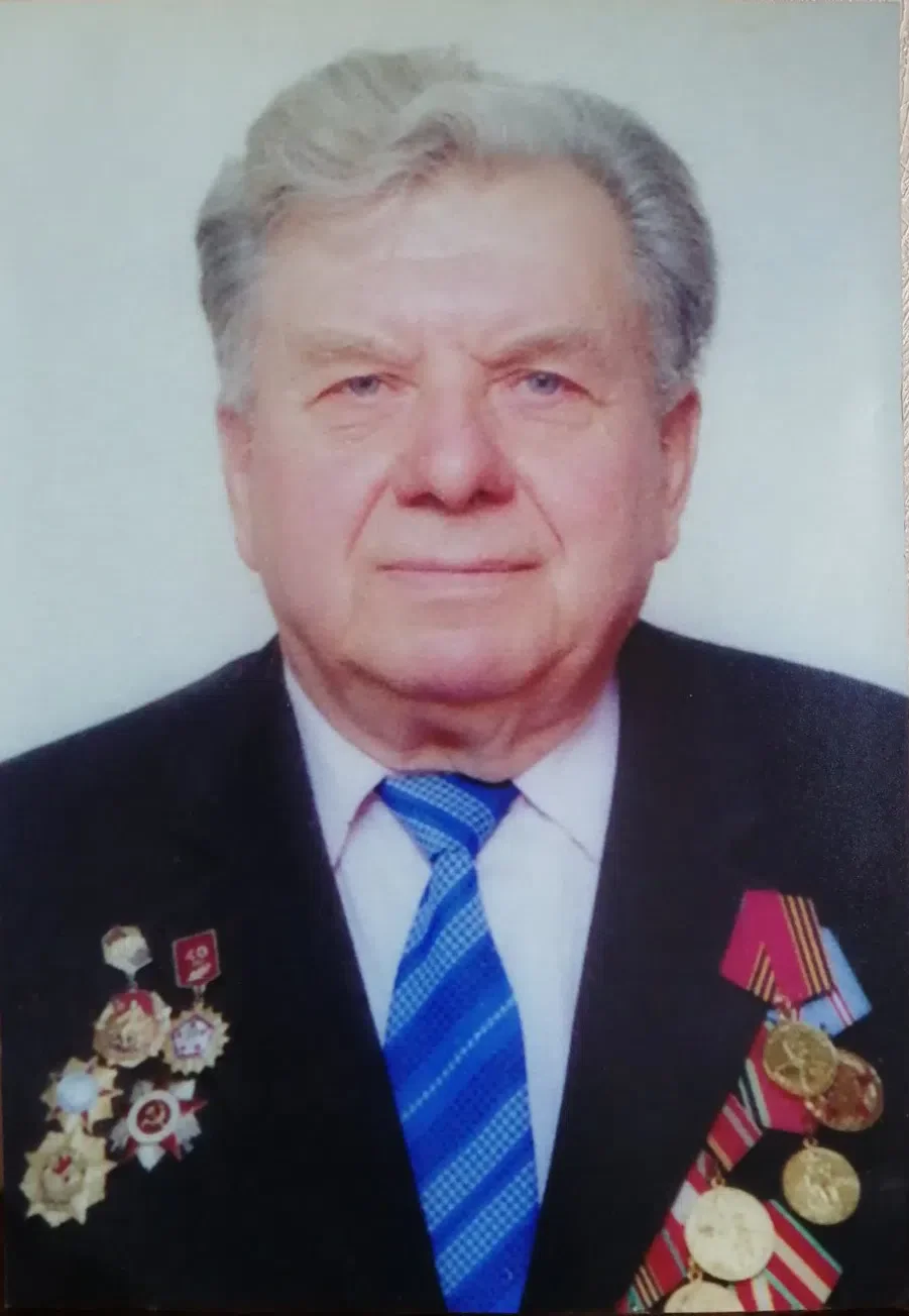 Леонид Васильевич Шункевич, отец.