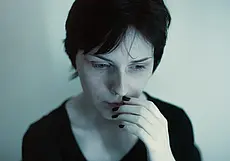 «Мне кажется, я ни с чем не смогу справиться и нигде не смогу работать». Как поднять самооценку советует психолог