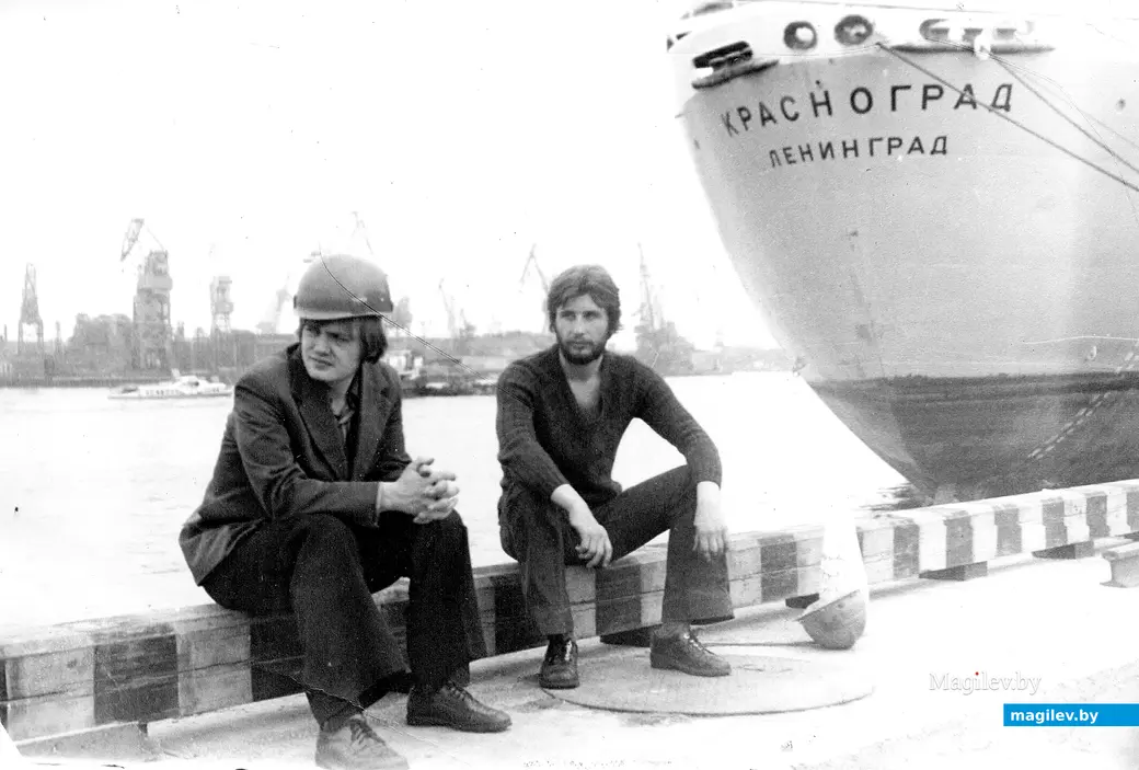 1970-е, Ленинградский морской торговый порт. Мы с Маком у причала