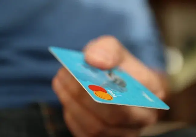Карточки некоторых банков могут не работать ночью 5 июня