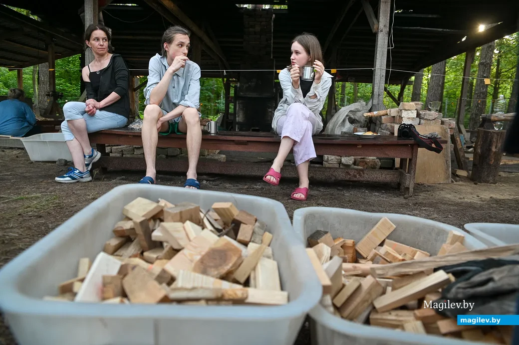 31.07.2021. Бобруйск. Обжиг «Огненной скульптуры» на XVII Международном пленэре по керамике