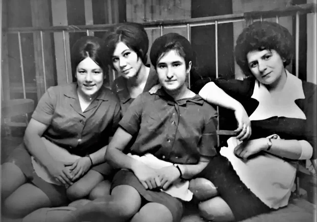 Однажды в Могилеве. В «Березке» иногда качались люстры. Но не люди!