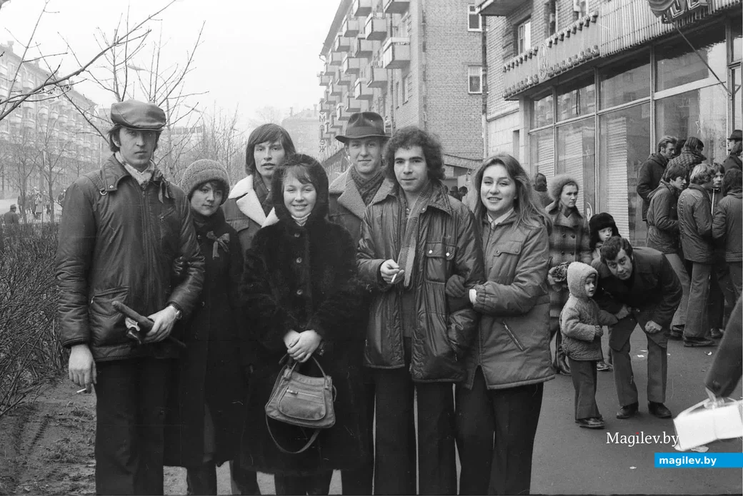 Друзья на проспекте Мира.1976 год.