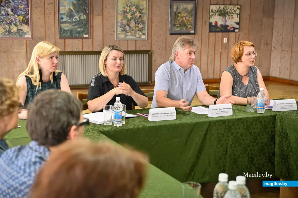 05.08.2021. Бобруйск. Встреча ремесленников с начальником отдела культуры Вадимом Щербичем