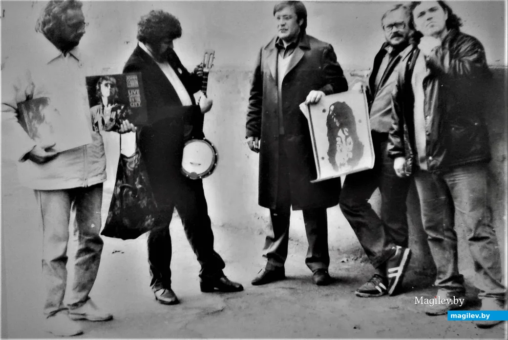 1990, Могилев. Слева направо: Мотор, Филипп, Костин, Мак, Дерибас. Шутки шутками, но все они они