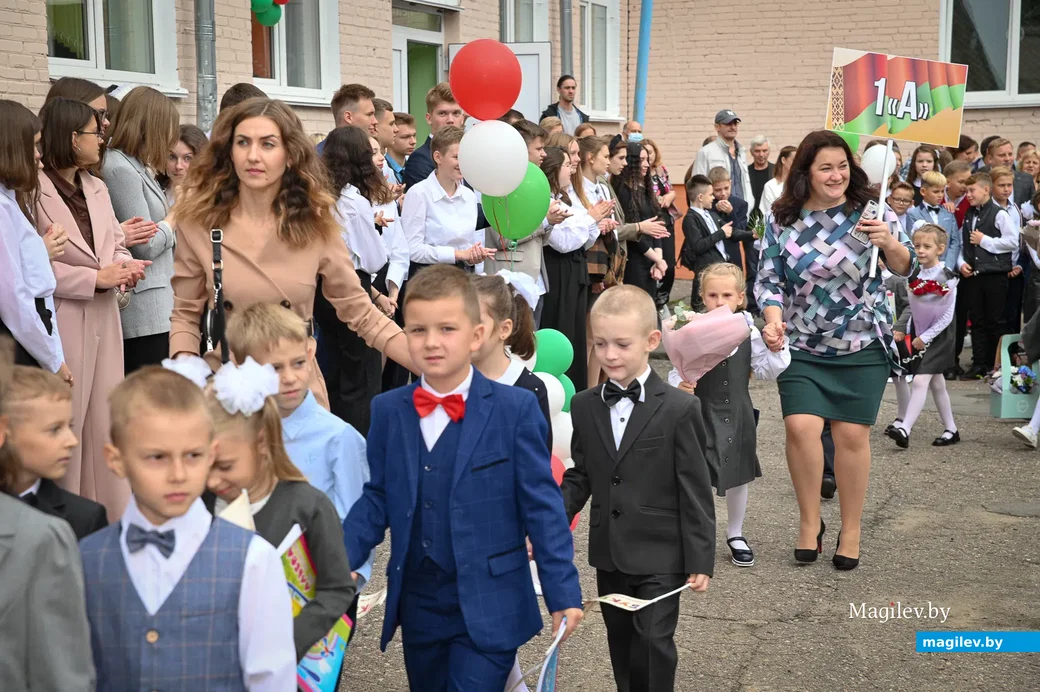 01.09.2021. Бобруйск. День знаний 1 сентября в гимназии №3 г.Бобруйска