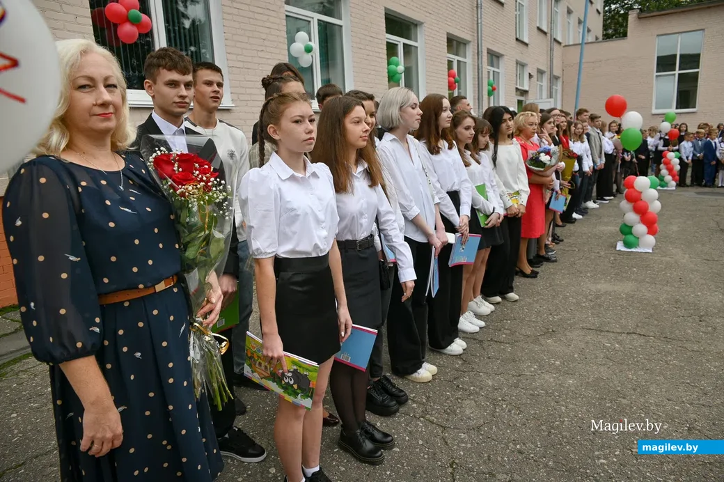 01.09.2021. Бобруйск. День знаний 1 сентября в гимназии №3 г.Бобруйска