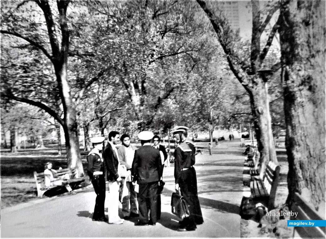 Гуляй, пока в увольнении... Бостон, 1975 год.