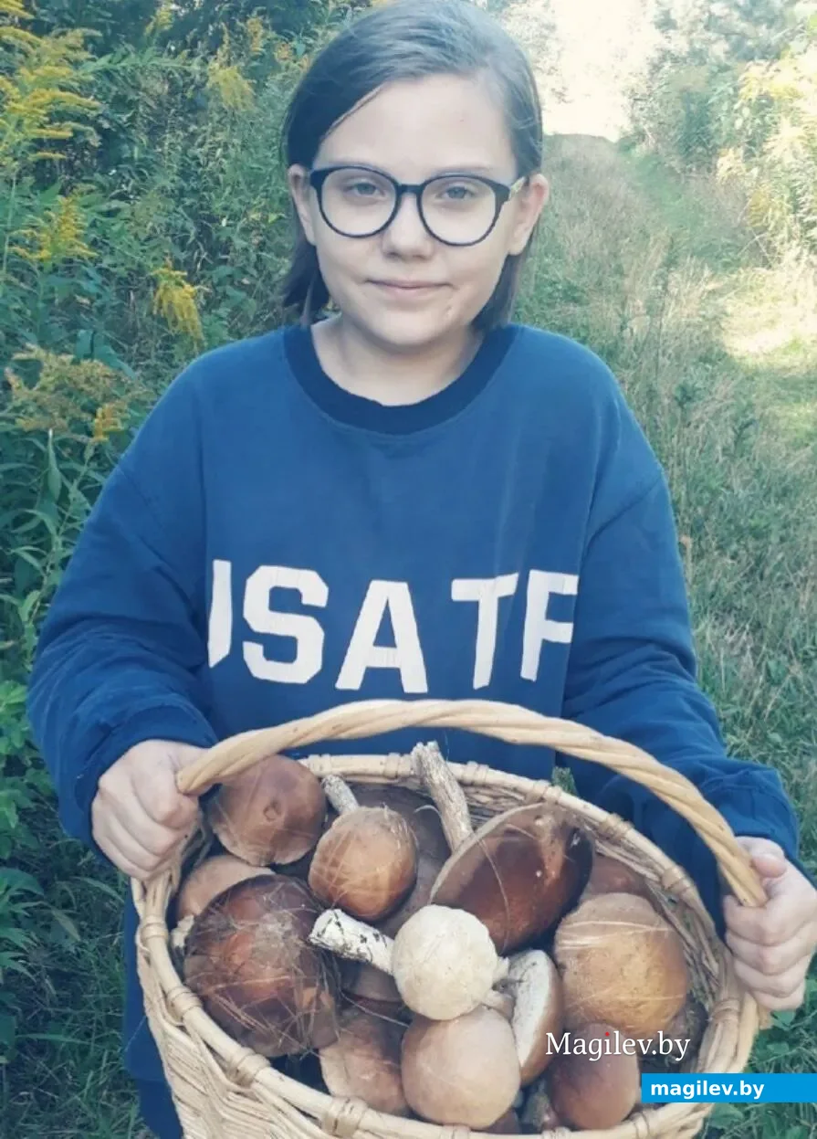 На фото Даша Лабановская из деревни Верейцы Осиповичского района.