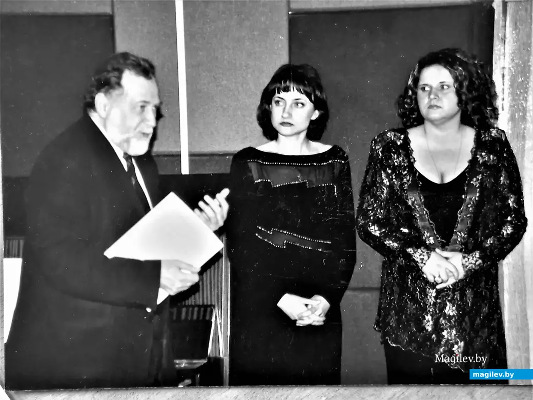 Владимир Браиловский дает ценные указания. Могилев, начало 2000-х годов.