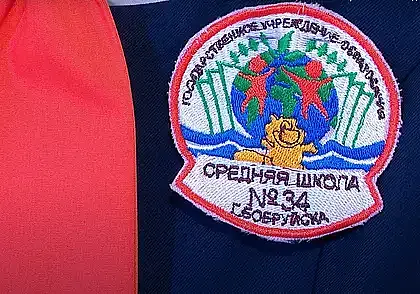 В Беларуси введут дополнительную маркировку для школьной одежды делового стиля