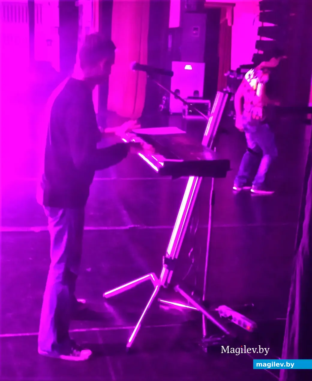 Концерт Шатунова в Борисове. За клавишами — Игорь Беляев.